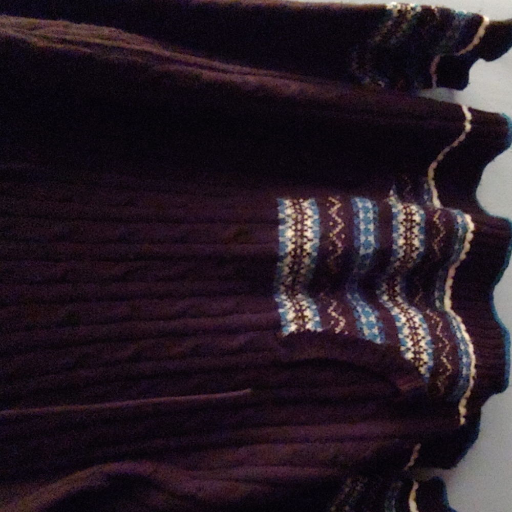 Sweater - Picture 2 of 4